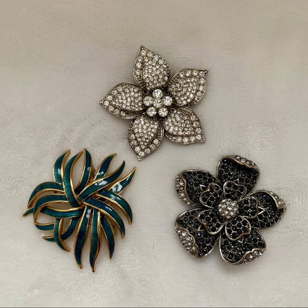 Collection of 3 Brooches
